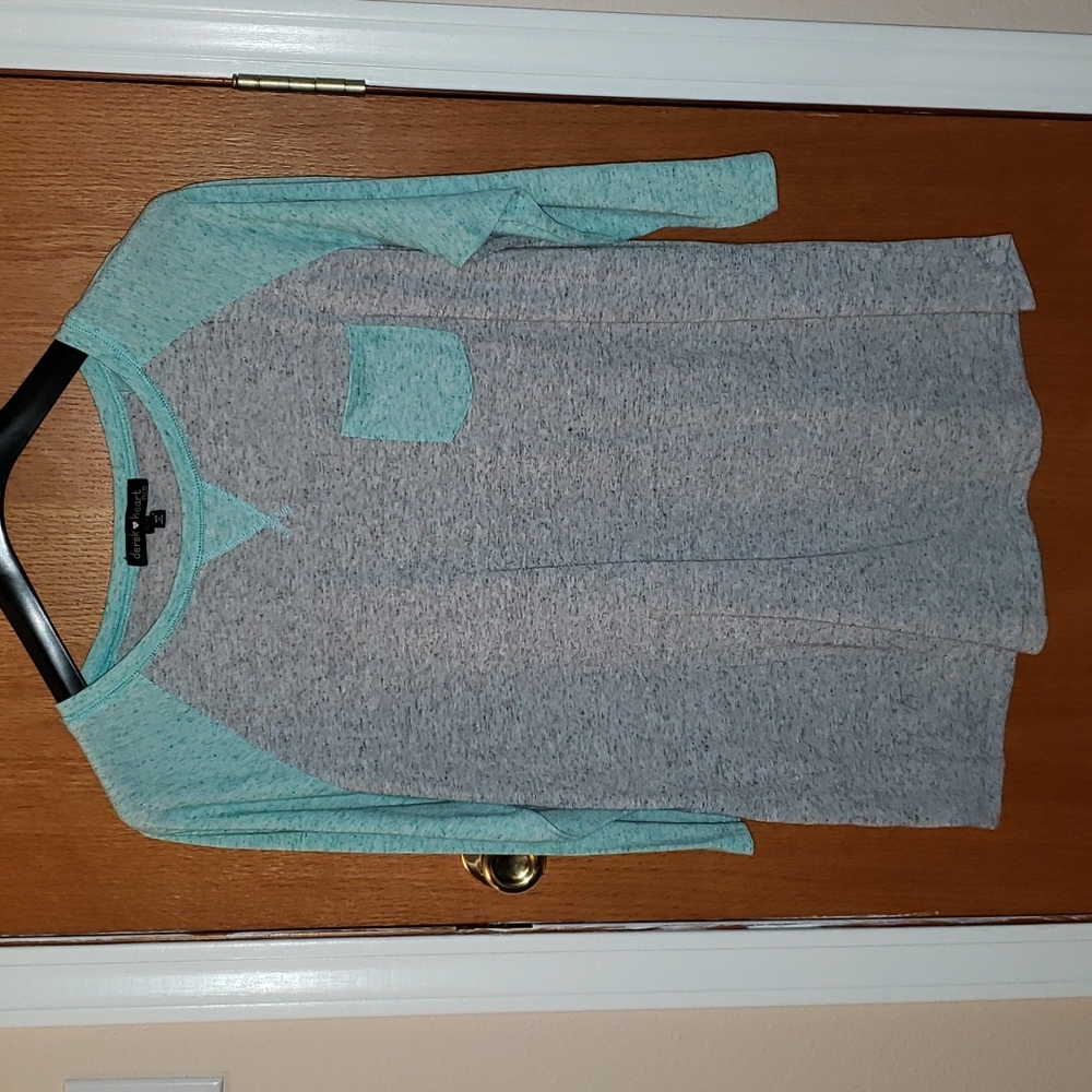 Derek Heart Tee, Size 2X, Gray/Light Teal (B1)